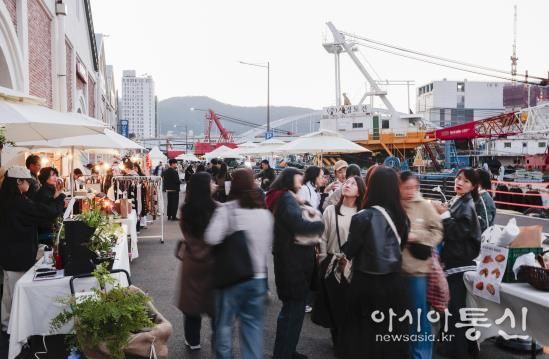 영도구 가을 바다에서 취향을 찾다... ‘리츄얼 엠마켓’성료