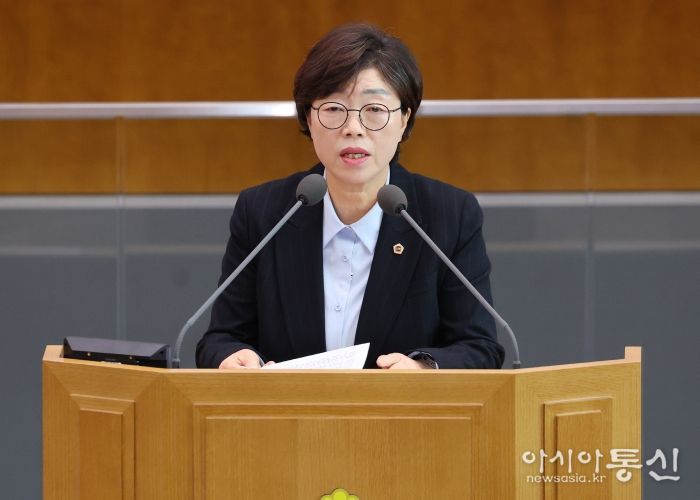 경기도의회 건설교통위원회 박옥분 의원(더불어민주당, 수원2)