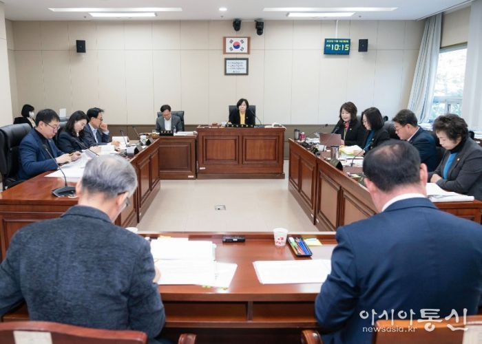 용인특례시의회 경제환경위원회, 구청 및 미래도시기획국 행정사무감사