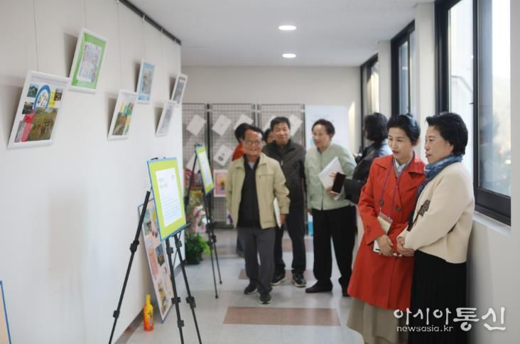 단양군의회, 청사 연결 통로를 군민을 위한 ‘미니 갤러리’ 로!!