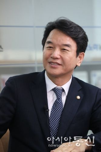 더불어민주당 문진석 국회의원(충남 천안시갑, 재선)