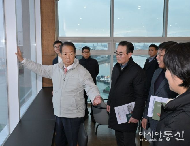 ‘장생포문화창고 경관개선 사업’ 준공 현장점검
