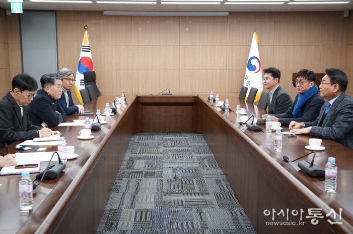 인천 송도 재외동포청 현장 항의 방문